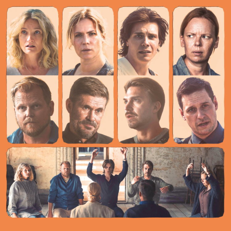 Oranssilla pohjalla 8 elokuvan hahmoa erillisissä lähikuvissa ja alla laajakuva, jossa myös elokuvan hahmoja.
