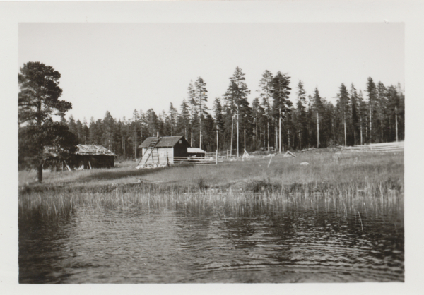 Ylisen Pahtajärven ranta, noin 1957