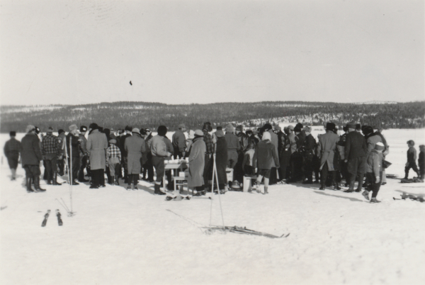 Kalakilpailut Puolamajärvellä noin 1955