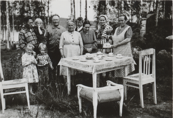 Helmi Juuso, Ilmari Juuso ja lapset